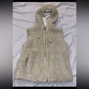 Montana Co Hooded Vest Size Small